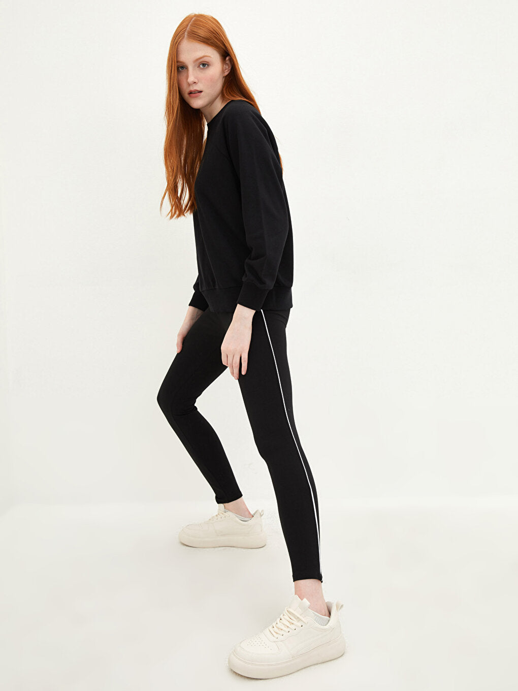 Women's Leggings with Elastic Waist and Stripe Detail