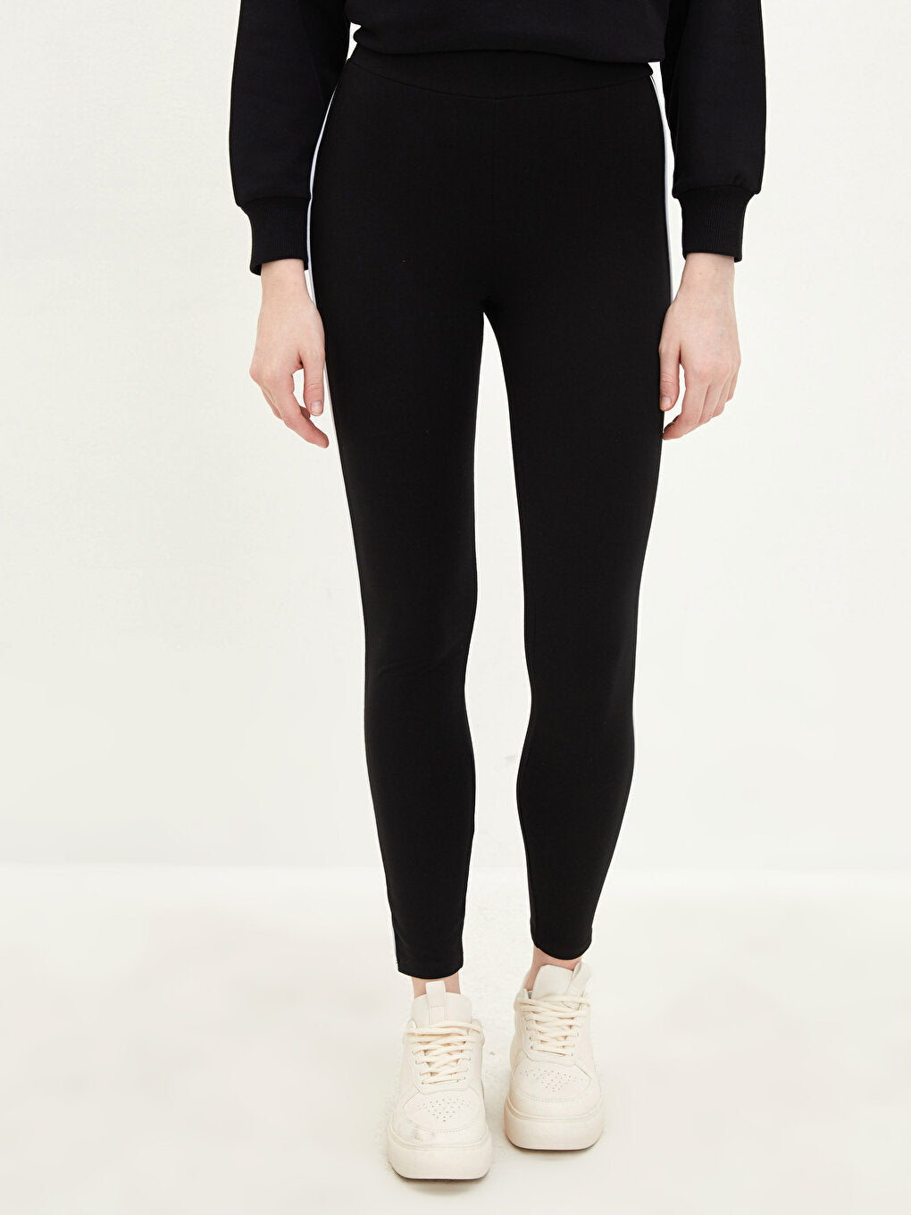 Women's Leggings with Elastic Waist and Stripe Detail