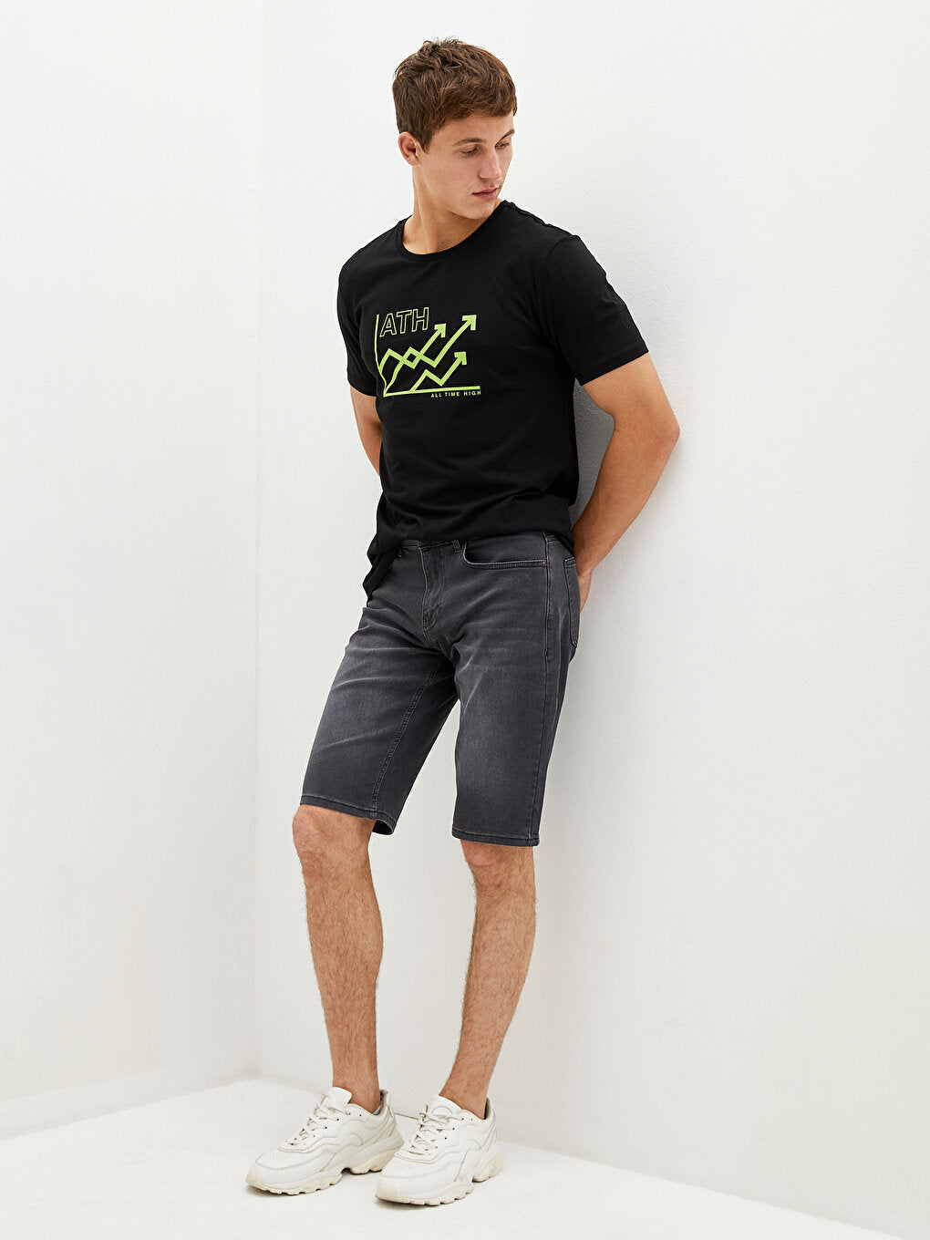 Standard Fit Men's Jean Shorts