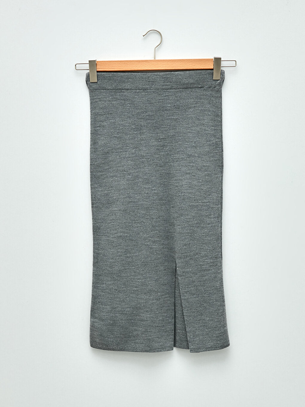 Plain Women's Knitwear Skirt with Elastic Waist