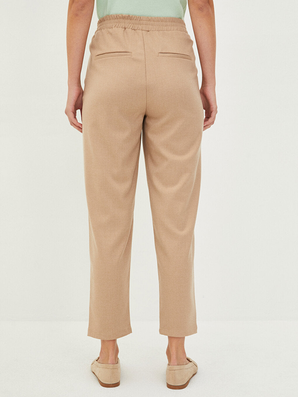 Elastic Waist Standard Fit Carrot Cut Women's Trousers with Pocket Detail