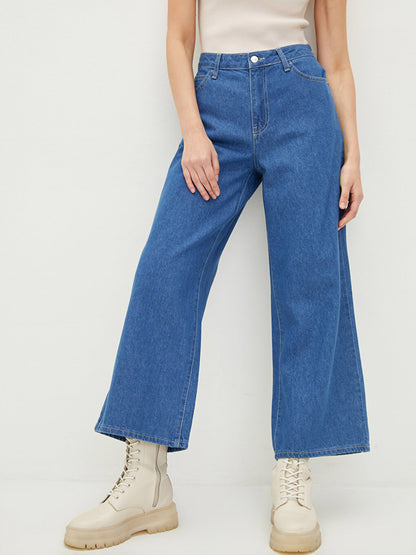 Women's Standard Fit Pocket Detailed Straight Jean Trousers