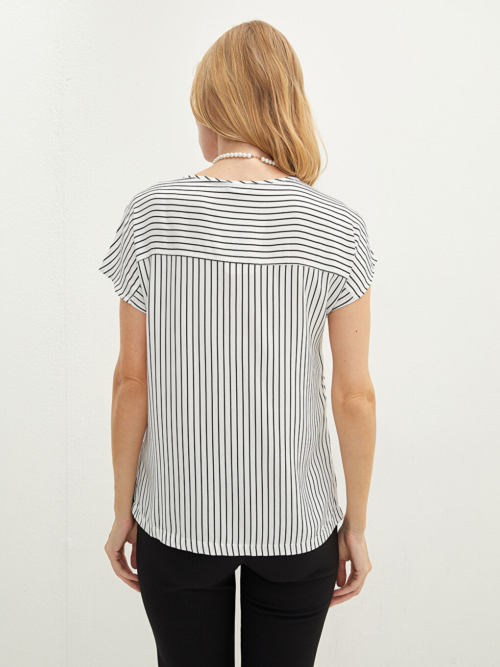 Loose Neck Striped Short Sleeve Viscose Women's Blouse