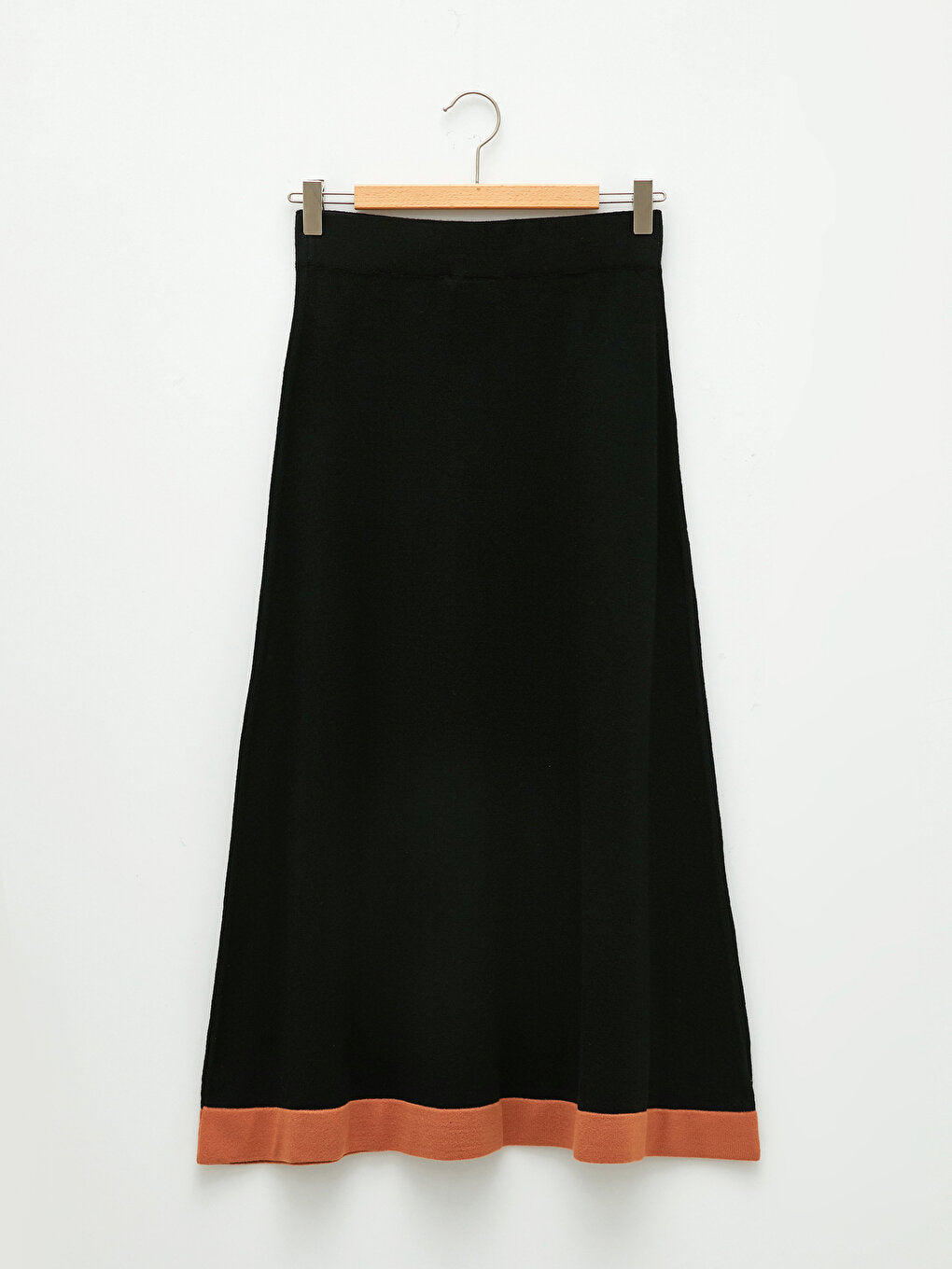 Women's Knitted Skirt with Elastic Waist and Ribbon Detail