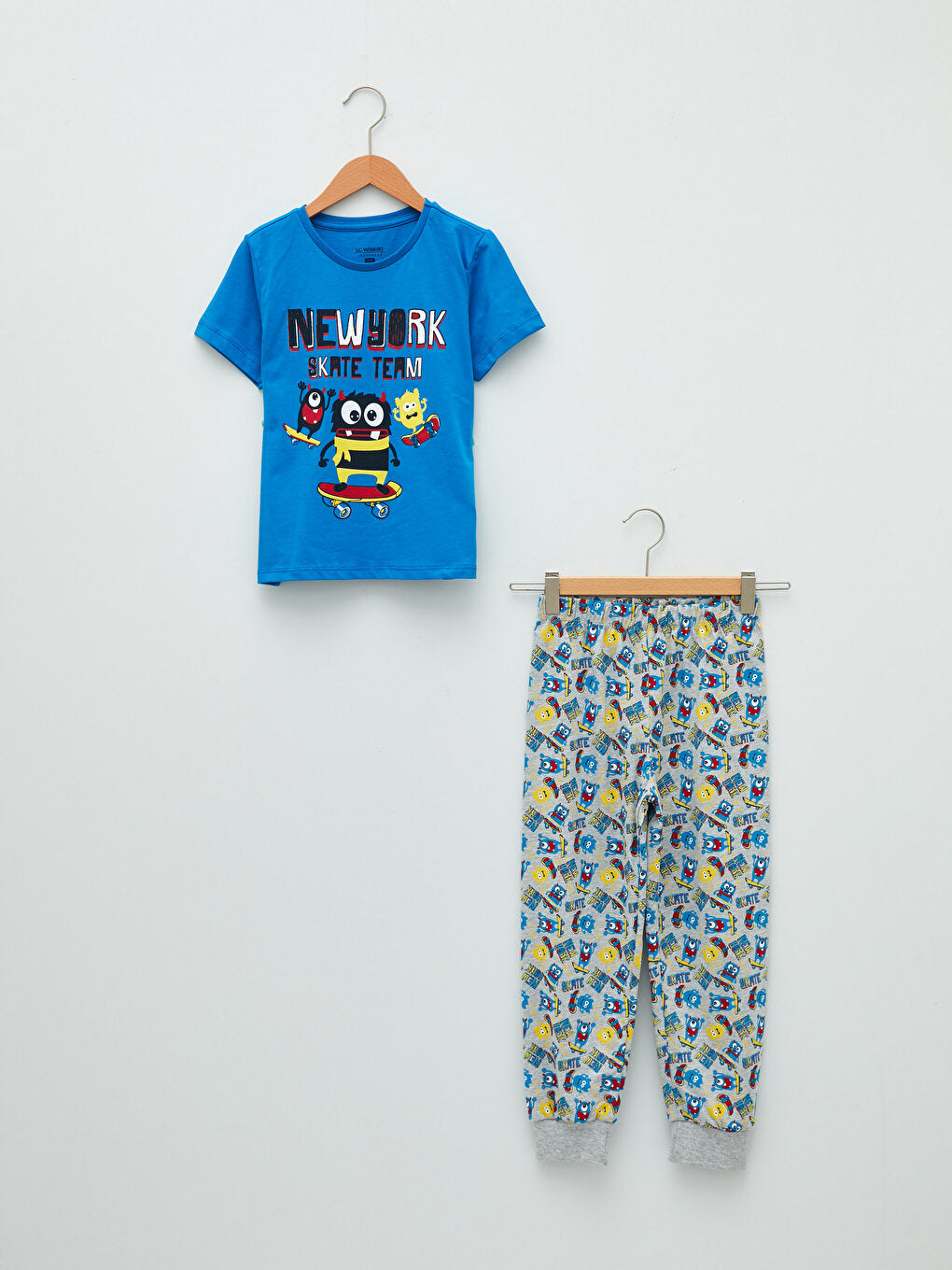 Crew Neck Printed Short Sleeve Boys' Pajama Set