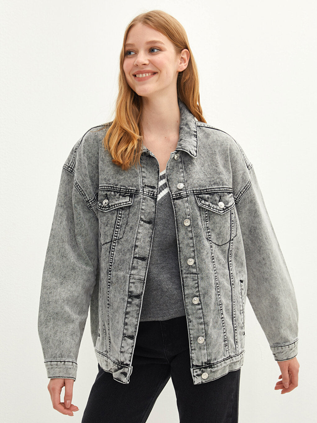 Front Button Closure Plain Long Sleeve Pocket Detailed Oversize Women's Rodeo Jean Jacket