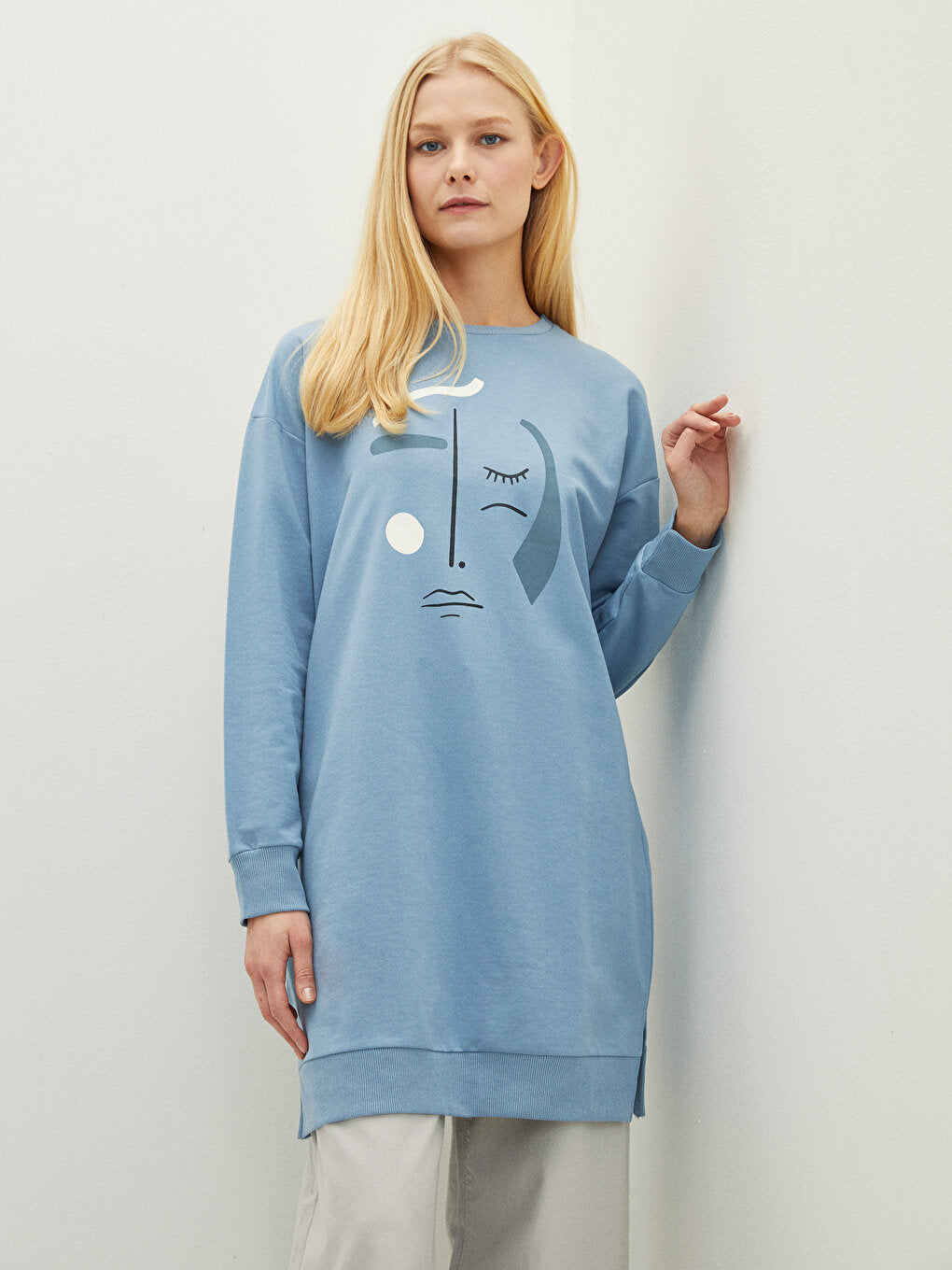 Crew Neck Printed Long Sleeve Oversize Women's Sweatshirt Tunic