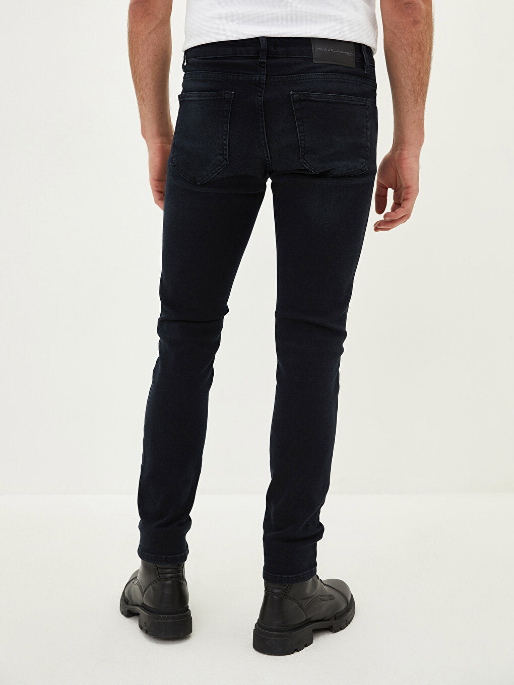 750 Slim Fit Men's Jean Trousers