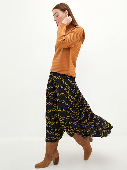 Standard Fit Patterned Women's Pleated Skirt