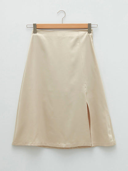 Women's Skirt with Zipper Waist Straight Slit Detail