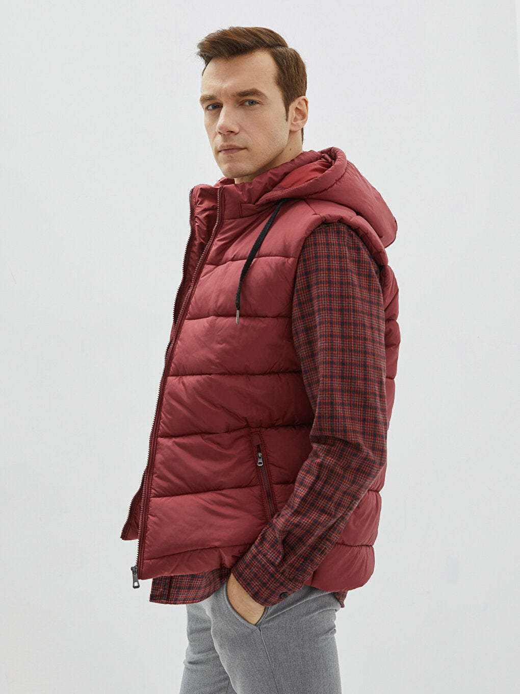 Standard Mold Hooded Men's Puffer Vest