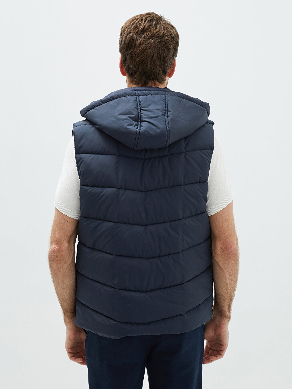 Standard Mold Hooded Men's Puffer Vest