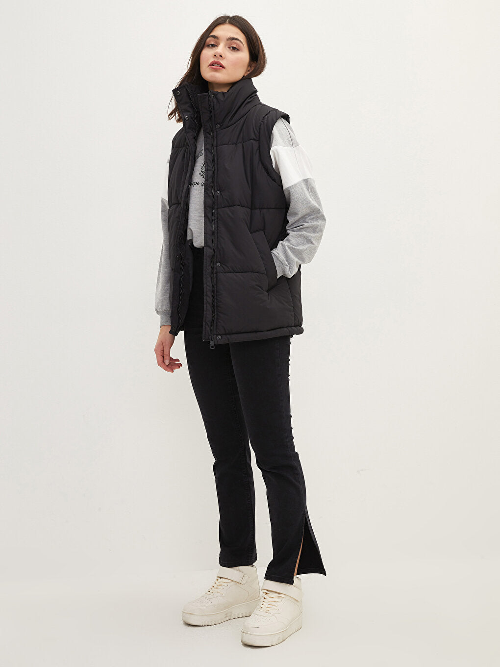 Stand-up Collar Flat Pocket Detailed Women's Puffer Vest