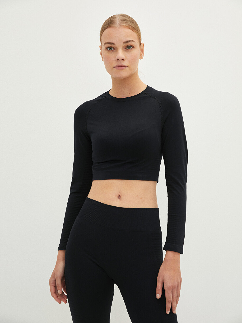 Crew Neck Plain Long Sleeve Crop Seamless Women's Outdoor T-Shirt