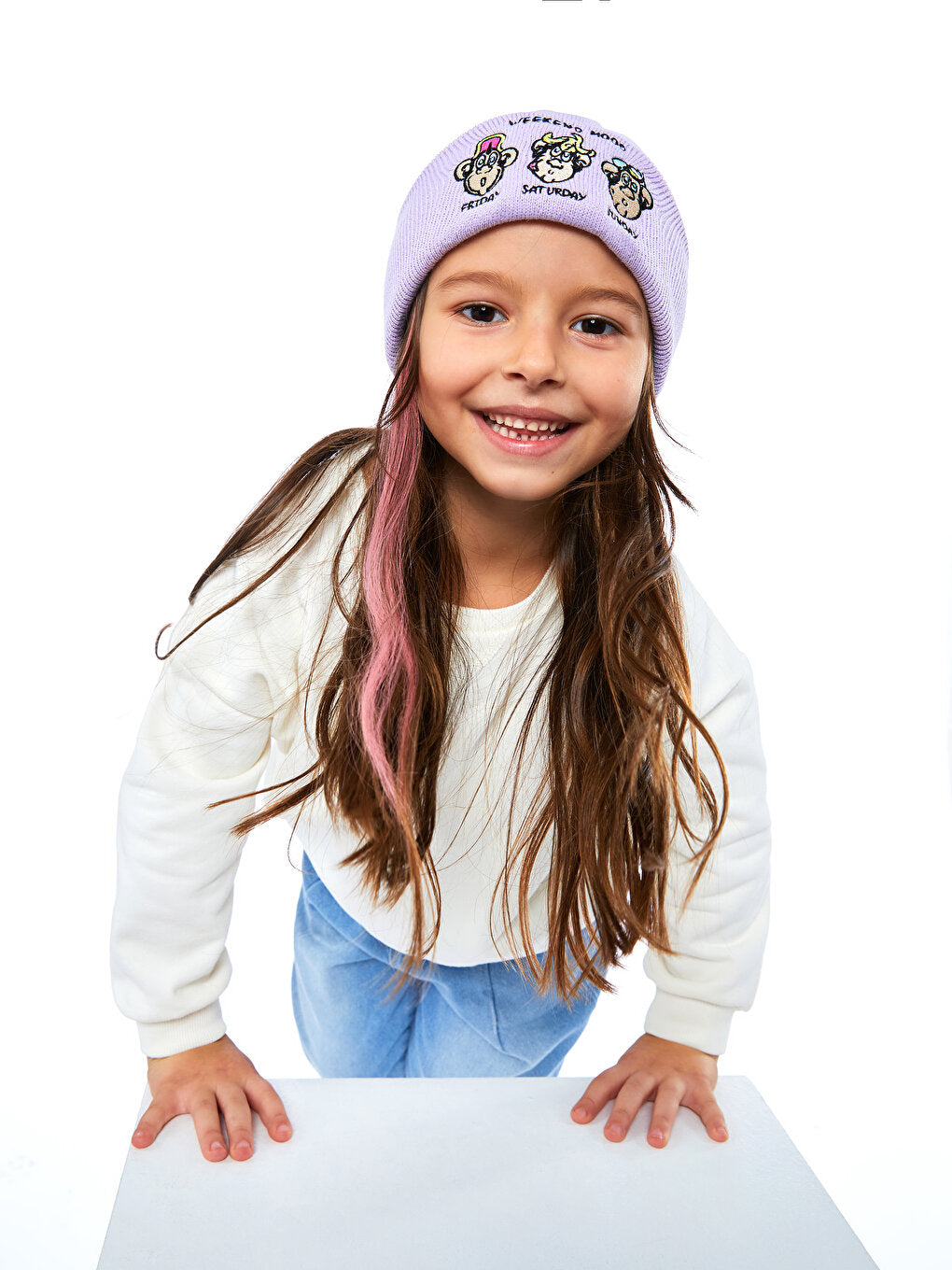 Girl's Nostalgic Monkey Embroidered Sweater Beanie