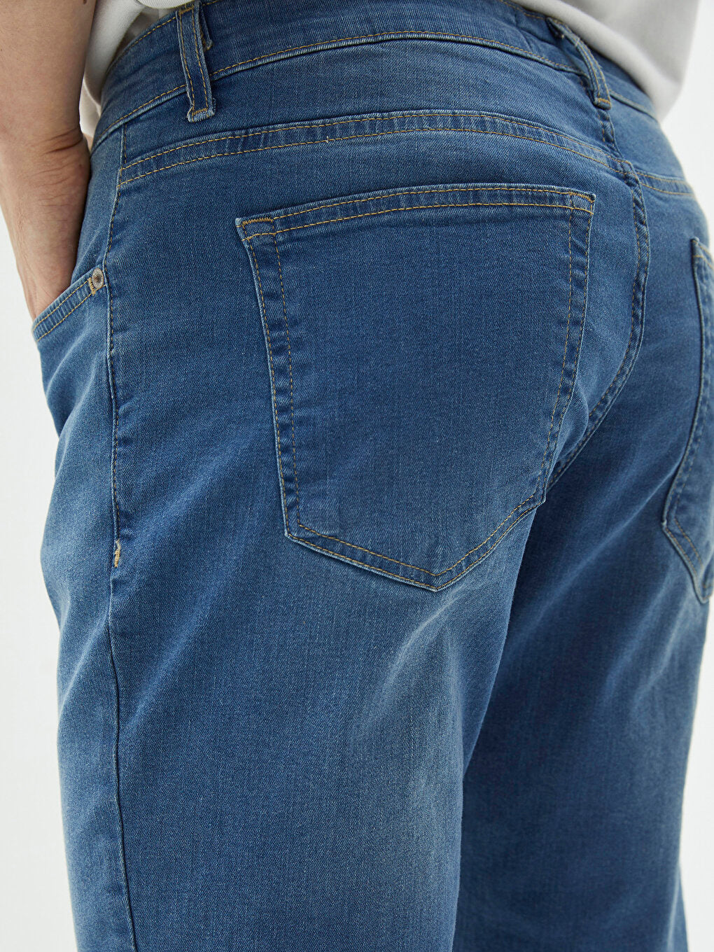 779 Regular Fit Men's Jean Trousers