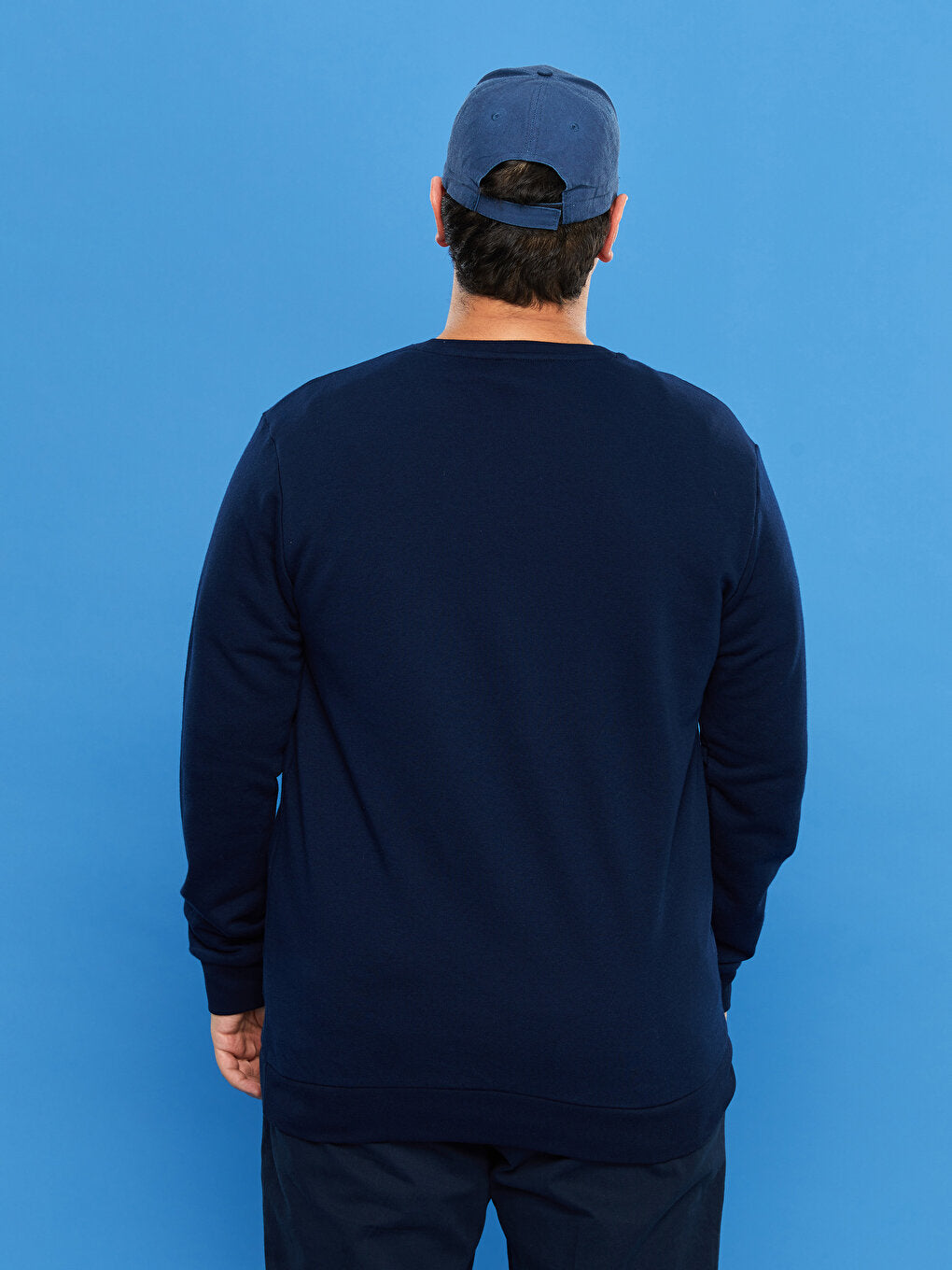 Plus Size Crew Neck Long Sleeve Basic Men's Sweatshirt