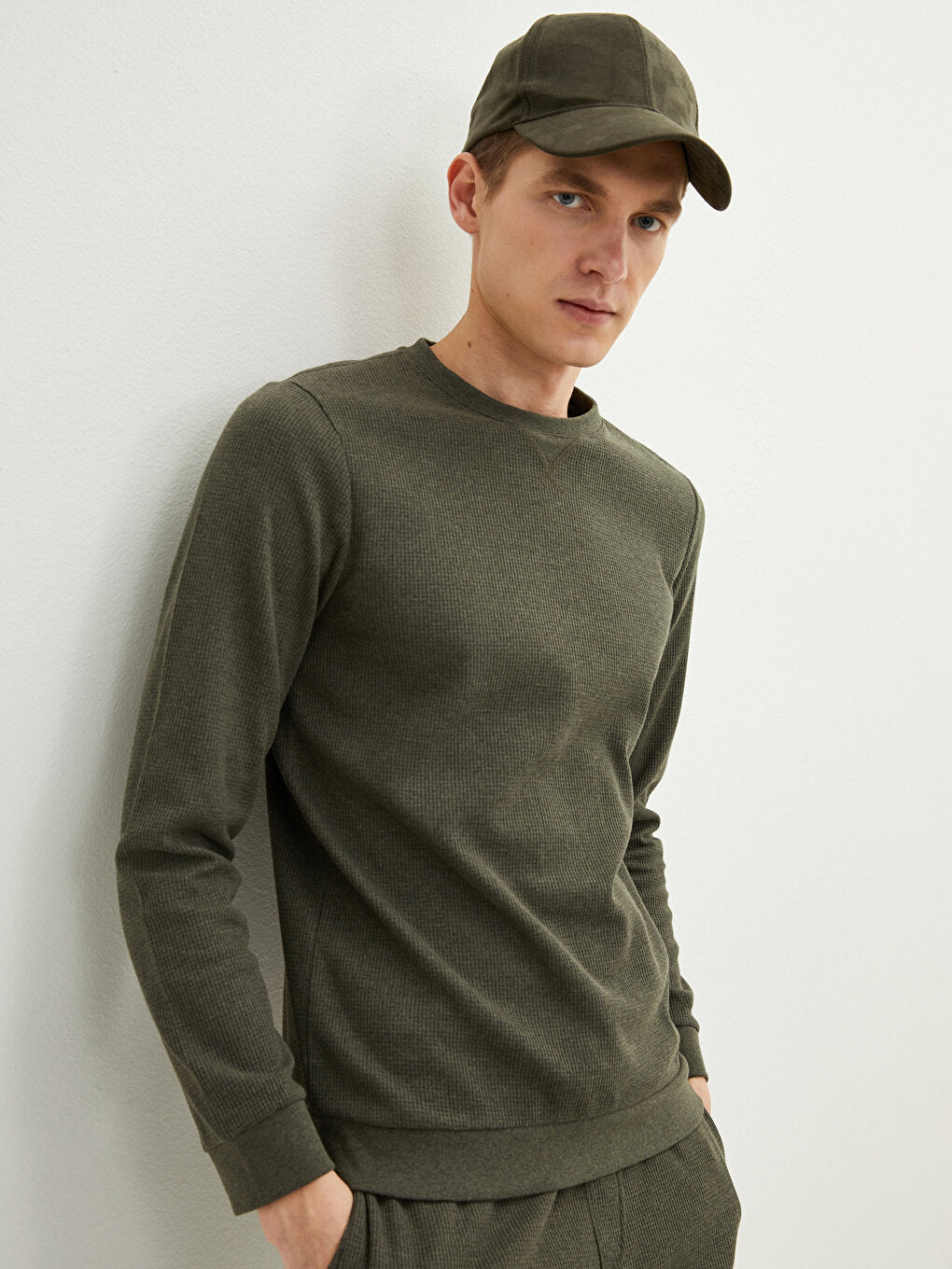 Crew Neck Long Sleeve Men's Sweatshirt