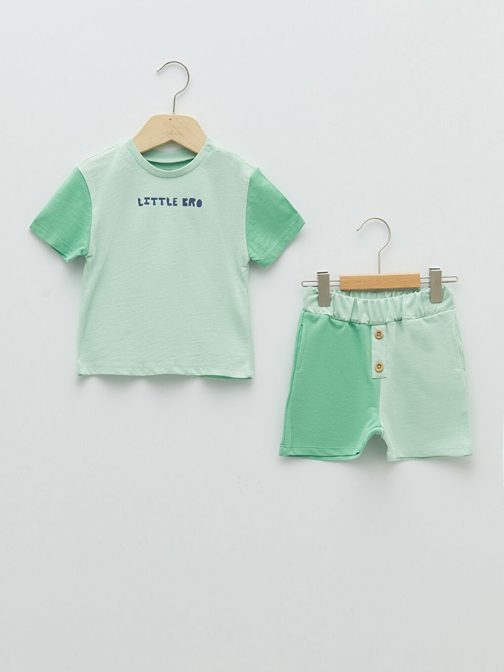 Crew Neck Printed Short Sleeve Baby Boy T-Shirt and Shorts 2-Piece Set