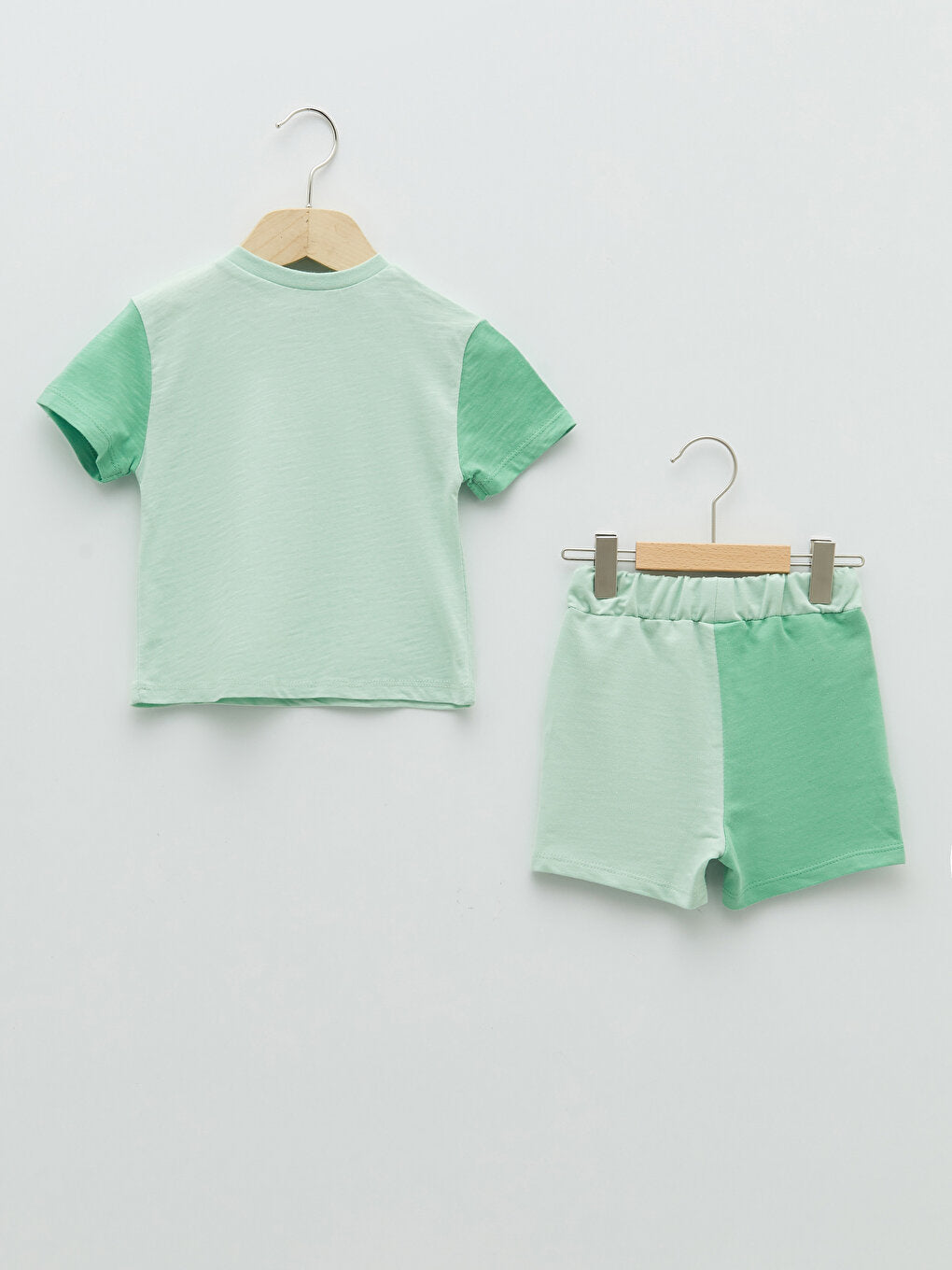 Crew Neck Printed Short Sleeve Baby Boy T-Shirt and Shorts 2-Piece Set