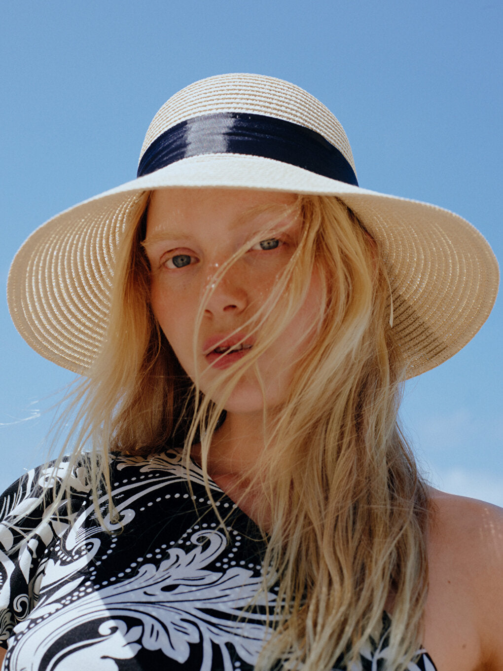 Women's Straw Hat with Piping Detail