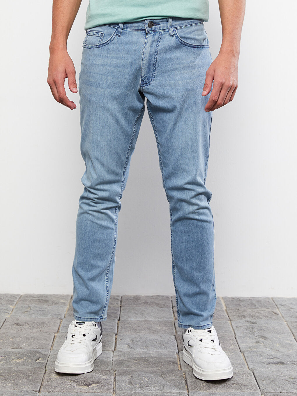 779 Regular Fit Men's Jean Trousers