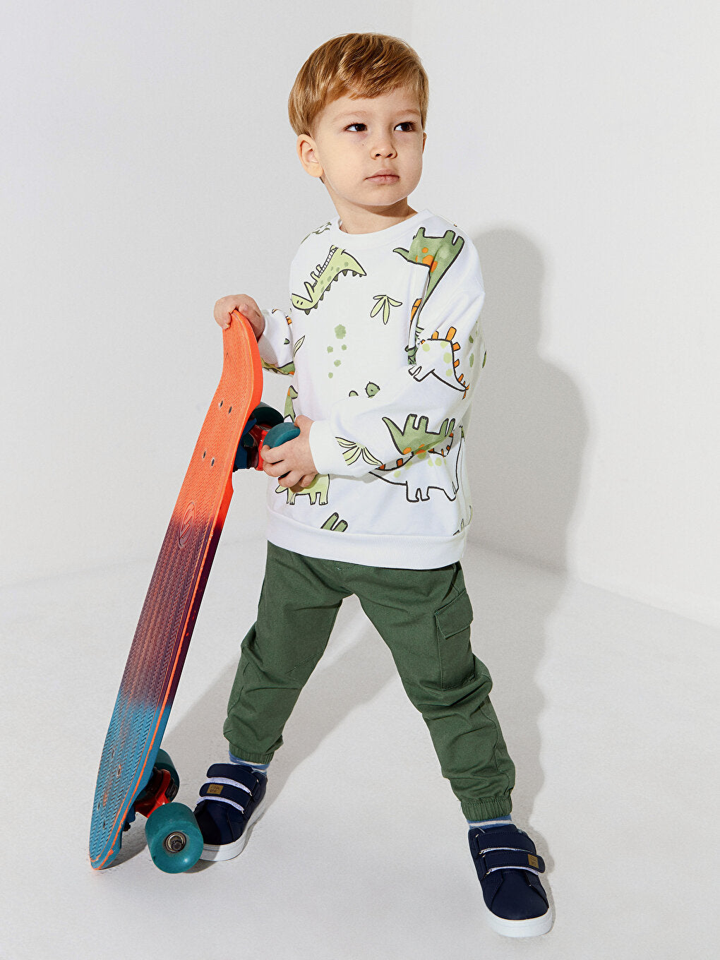 Crew Neck Long Sleeve Printed Baby Boy Sweatshirt and Jogger Pants 2-Piece Set