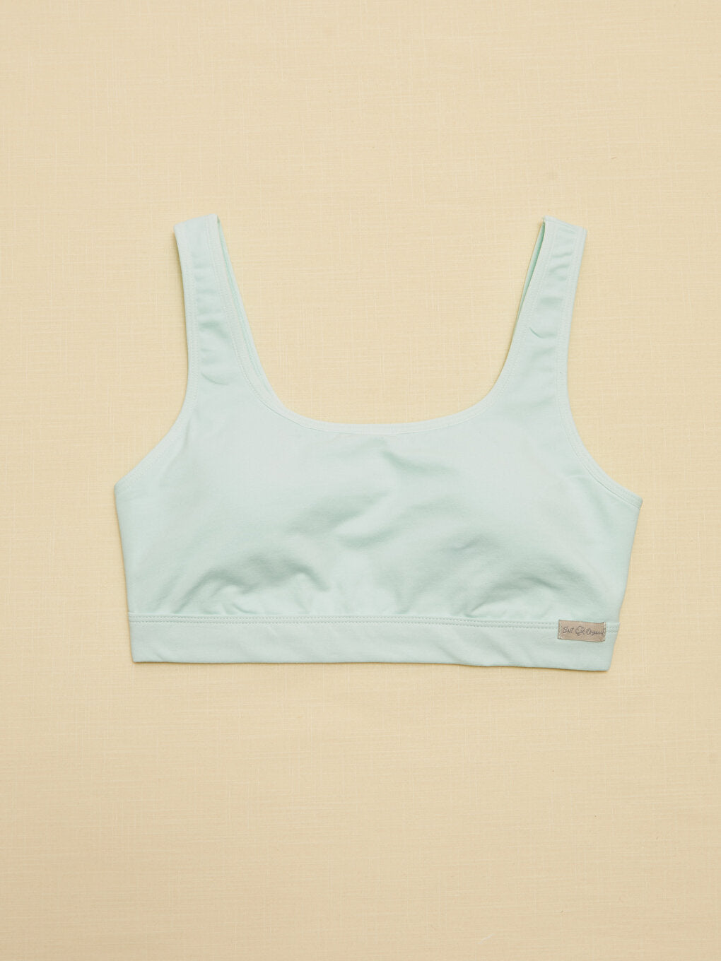 Non-wired, unpadded plain bra