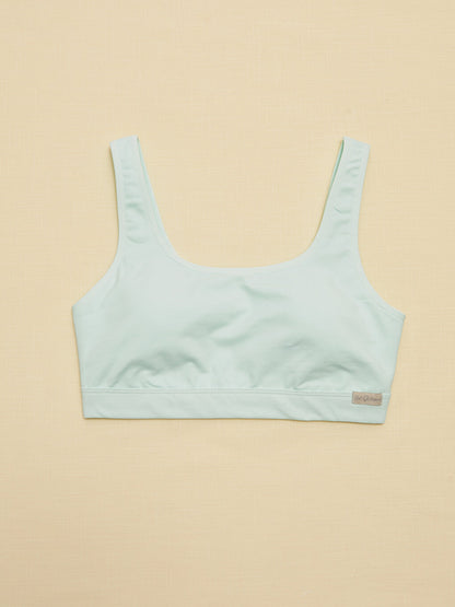 Non-wired, unpadded plain bra