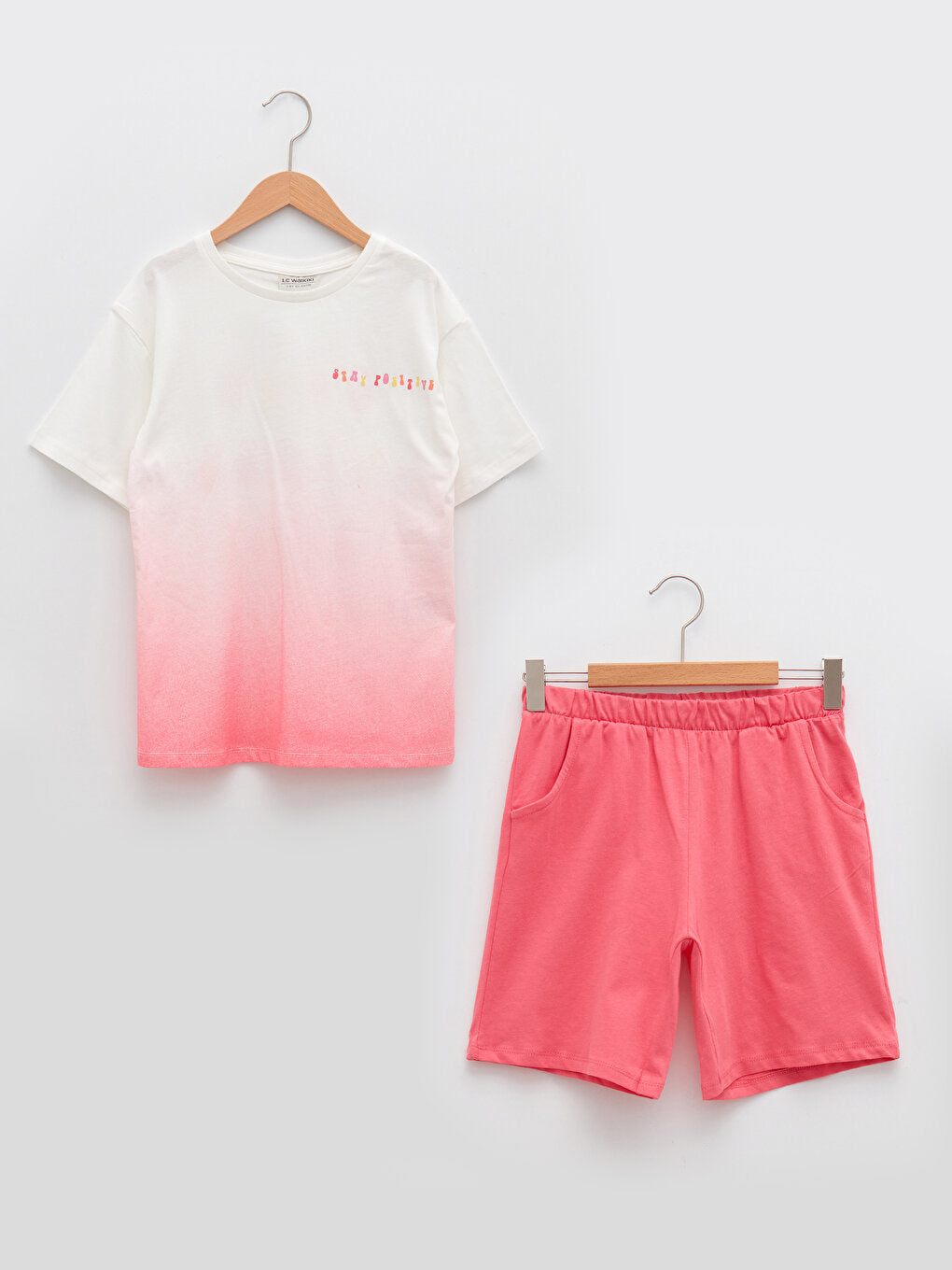 Crew Neck Printed Short Sleeve Girls' T-Shirt and Shorts