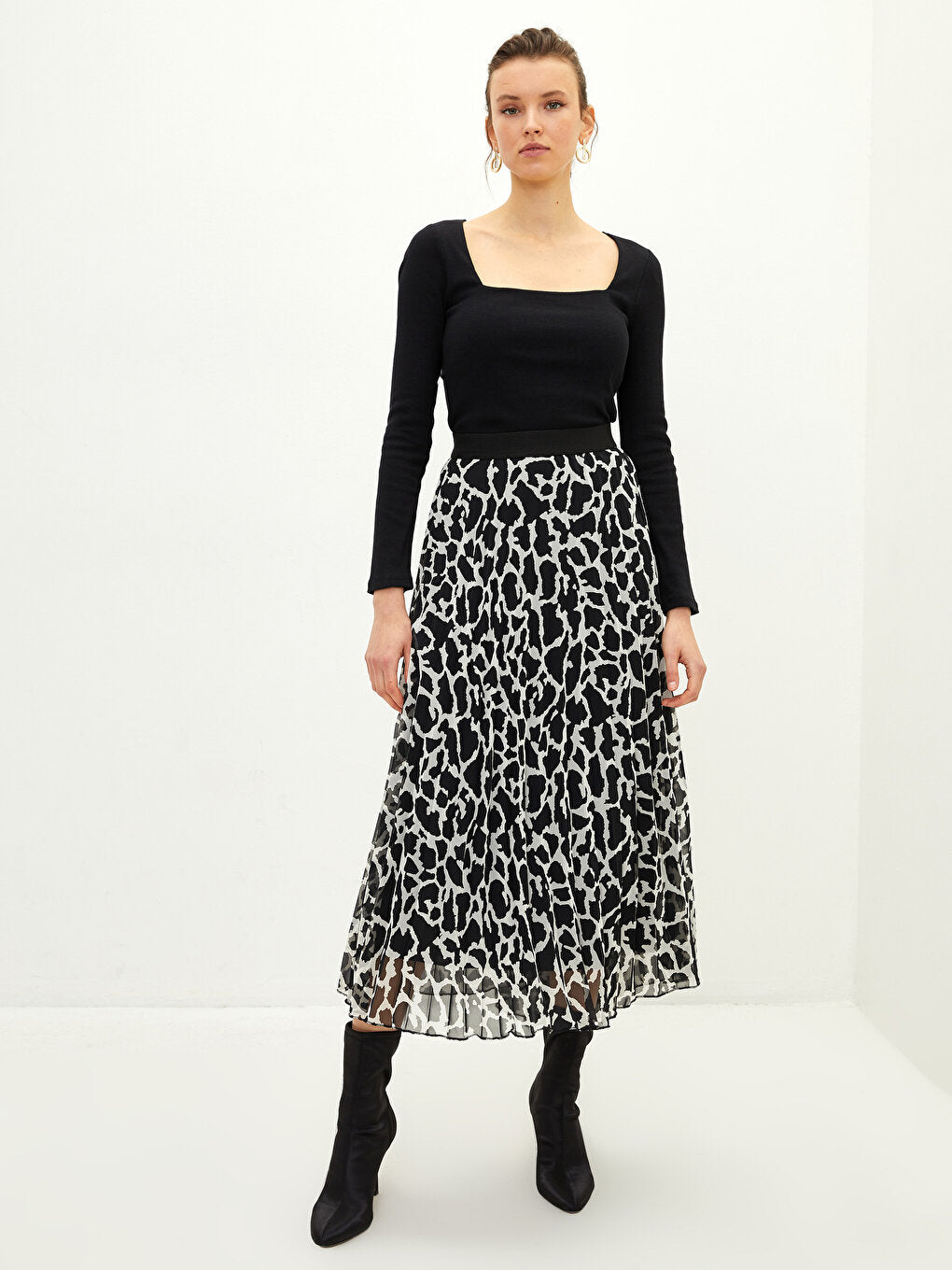 Patterned Chiffon Women's Pleated Skirt with Elastic Waist