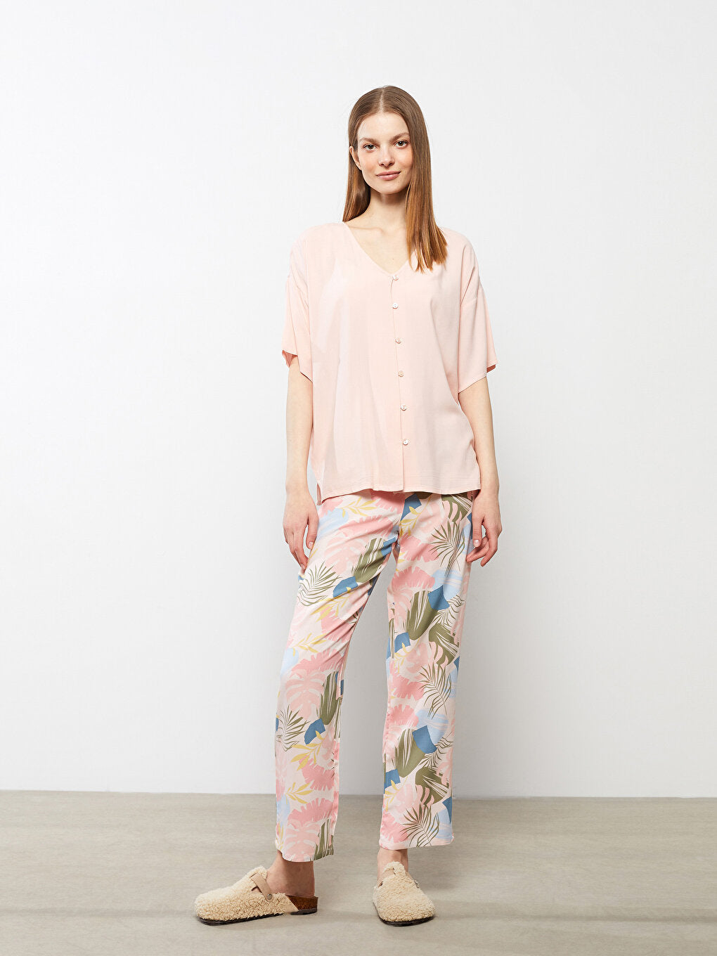 V-Neck Patterned Short Sleeve Viscose Women's Pajama Set