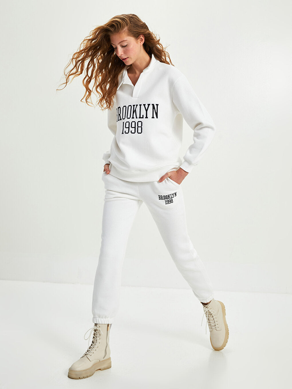 Polo Neck Text Printed Long Sleeve Women's Sweatshirt