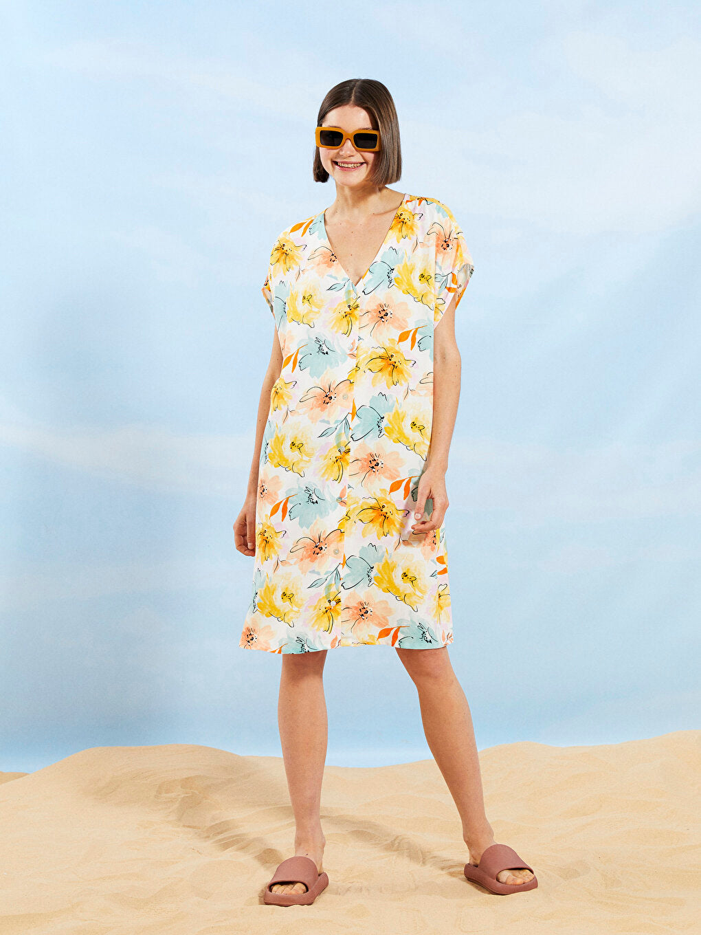 V-Neck Floral Short Sleeve Viscose Women's Beach Dress