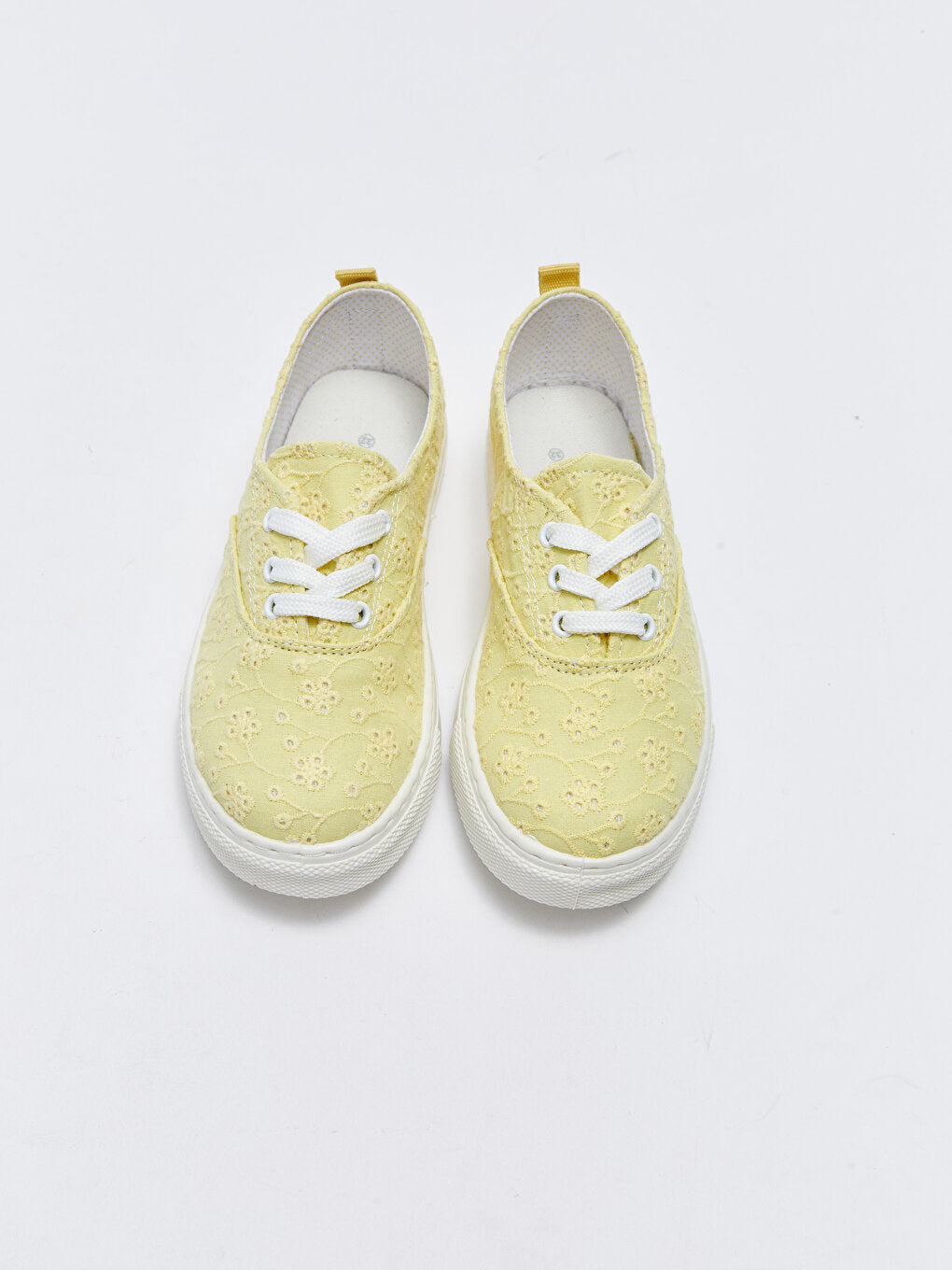 Lace-up Girls' Sports Shoes with Embroidery Detail