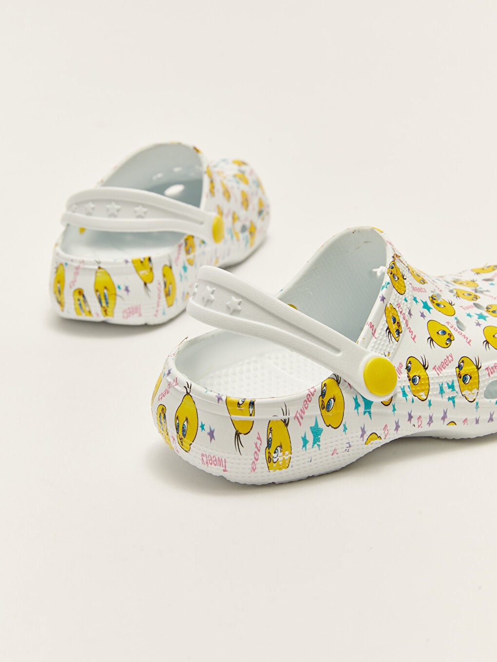 Tweety Licensed Girls' Beach Sandals with Buckle Detail