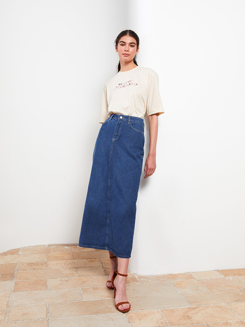 Women's Standard Fit Straight Jean Skirt