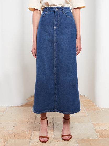 Women's Standard Fit Straight Jean Skirt