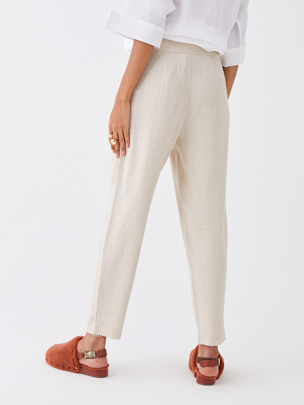 Women's Standard Fit Straight Trousers