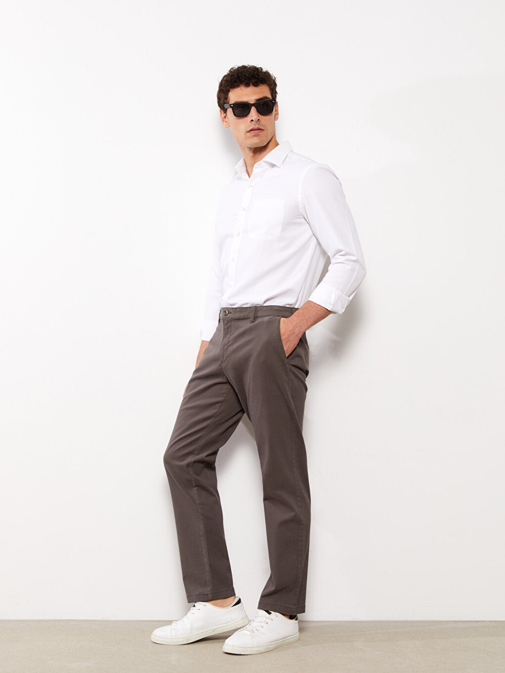 Standard Mold Gabardine Men's Chino Trousers