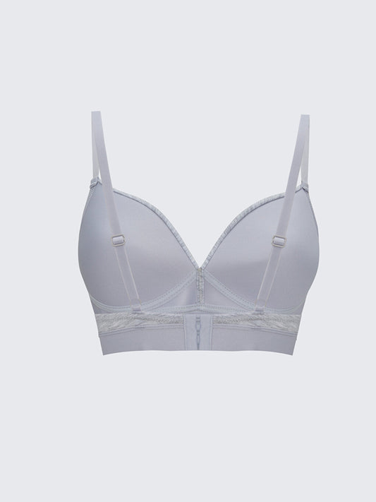 Non-wired, unpadded plain bra