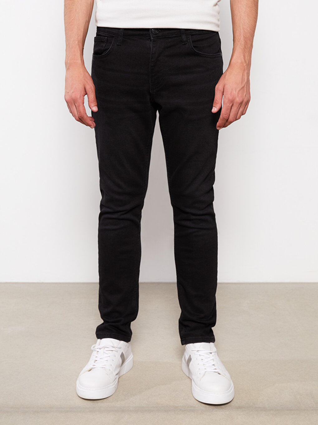 750 Slim Fit Men's Jean Trousers