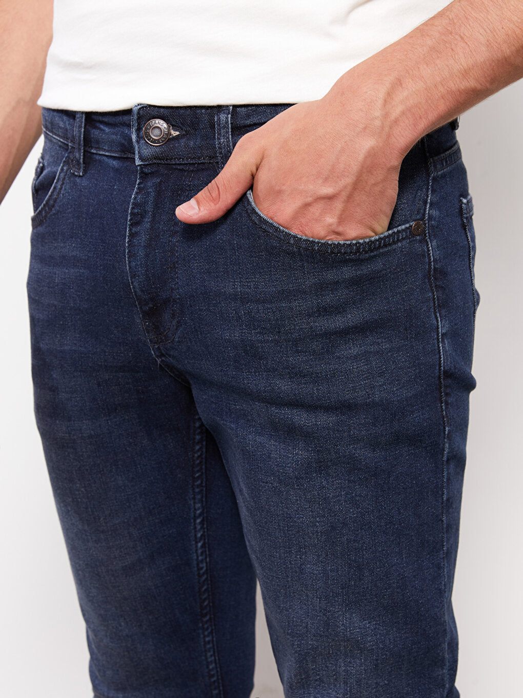 750 Slim Fit Men's Jean Trousers