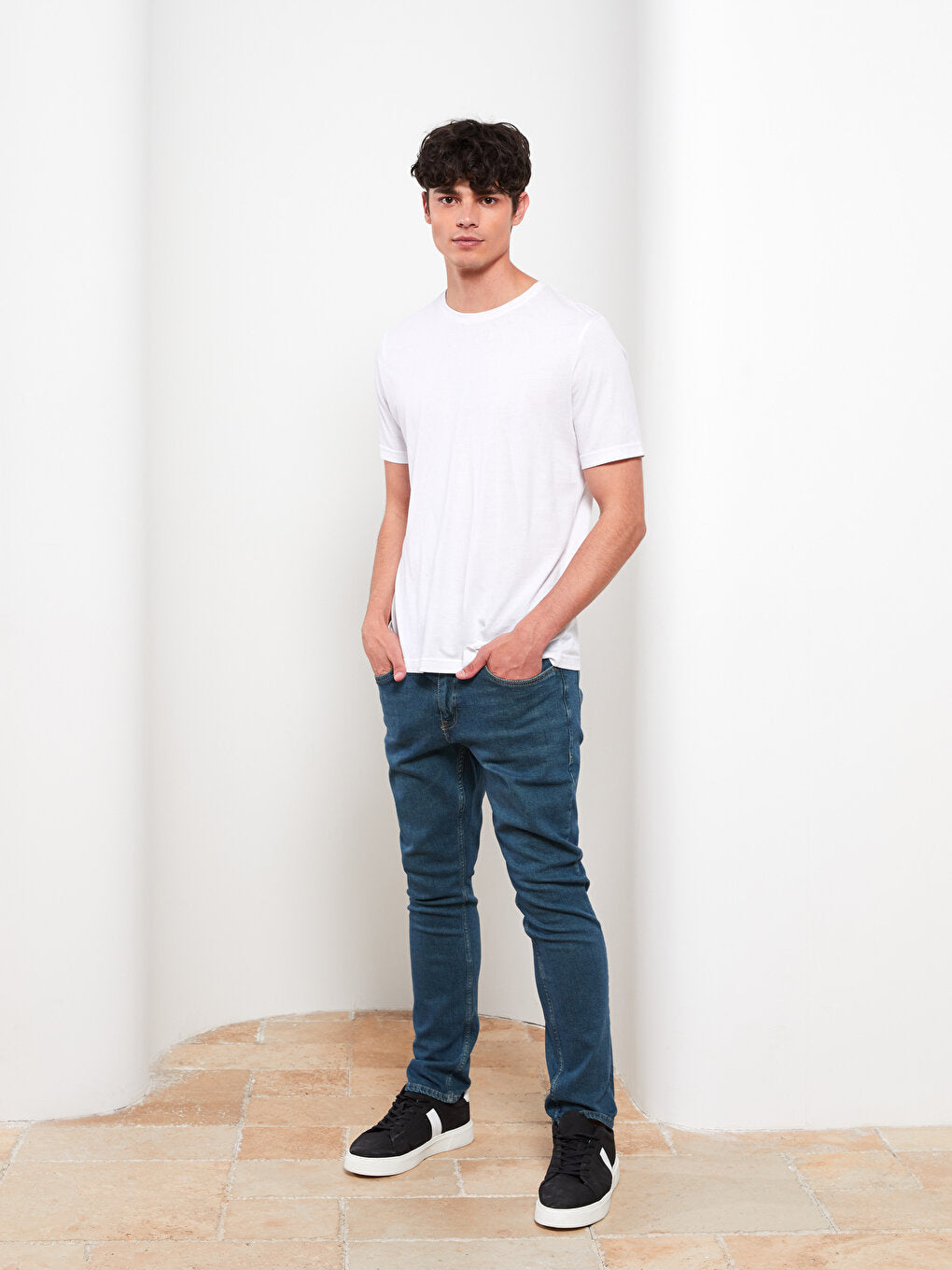 750 Slim Fit Men's Jean Trousers