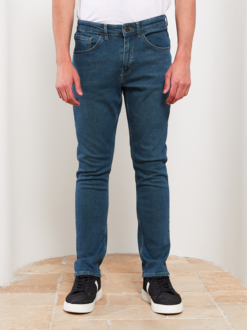 750 Slim Fit Men's Jean Trousers