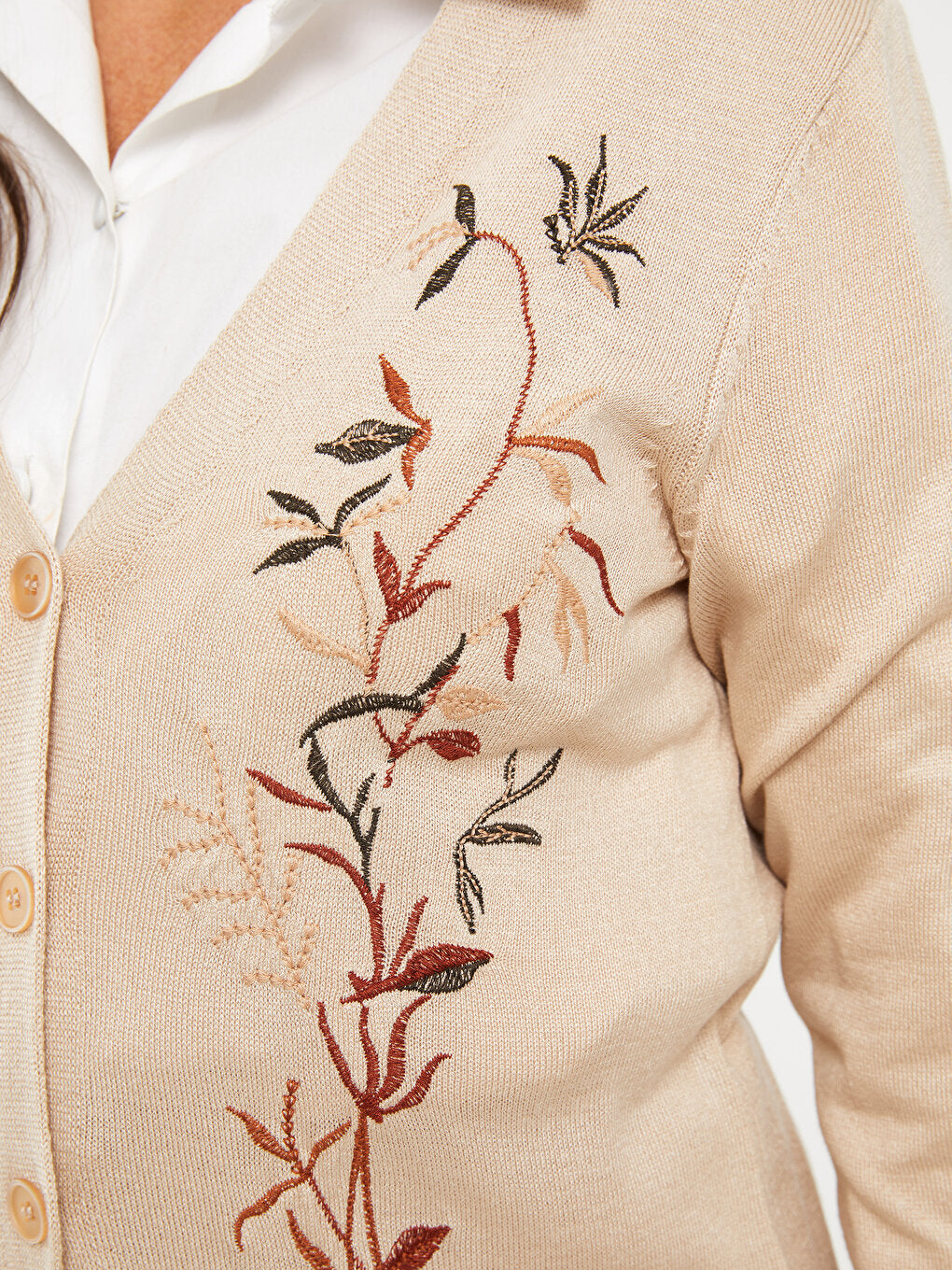 V-Neck Embroidered Long Sleeve Women's Knitwear Cardigan