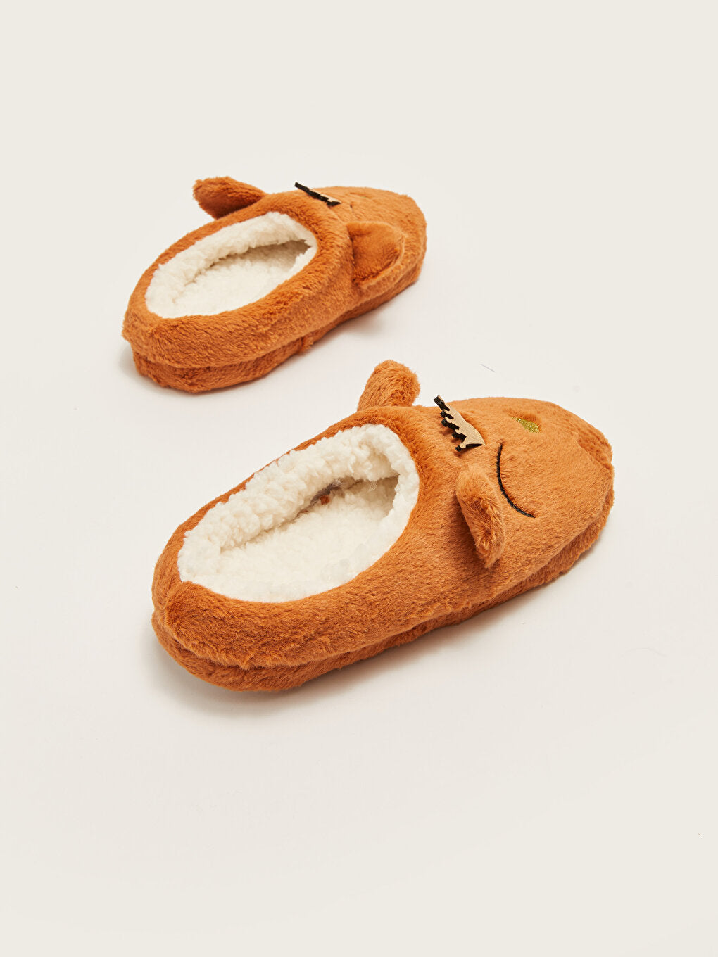 3D Applique Detailed Embroidered Women's Home Slippers