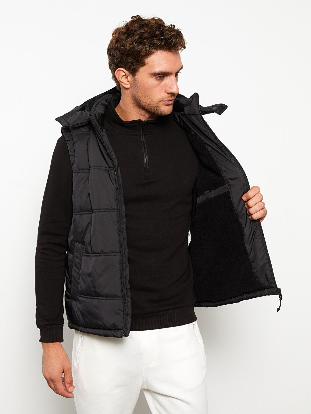 Standard Mold Hooded Men's Puffer Vest