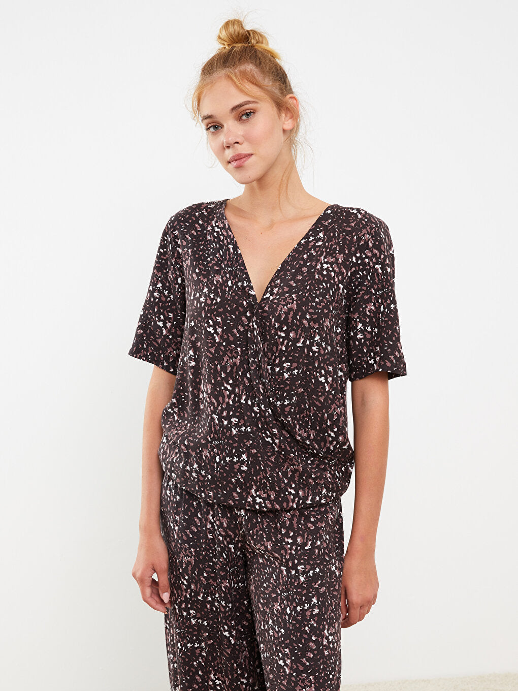 V-Neck Patterned Short Sleeve Viscose Women's Pajama Set