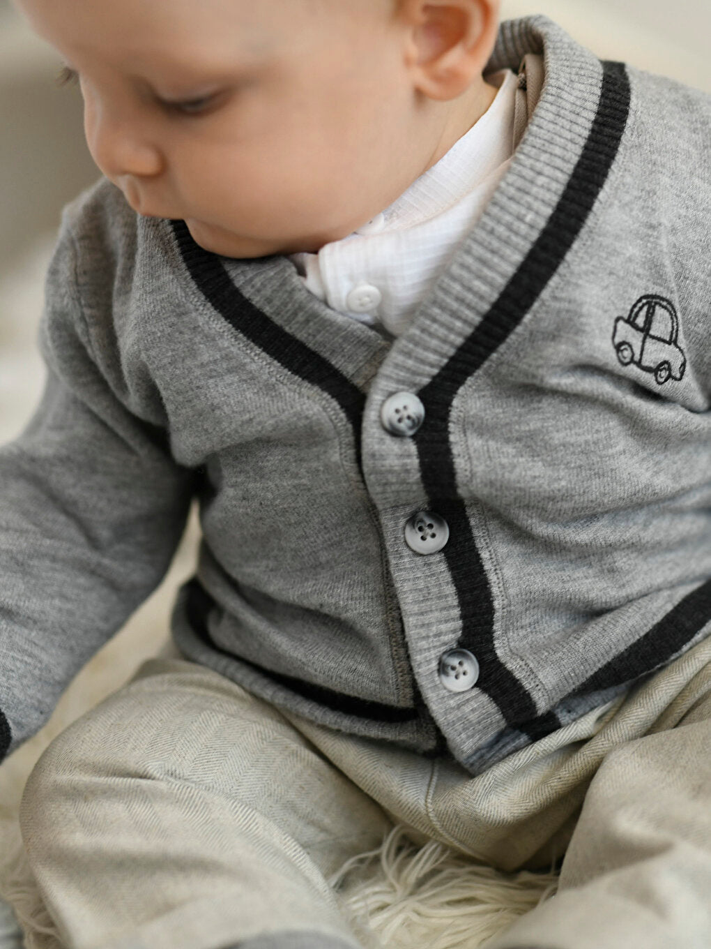 V-Neck Long Sleeve Baby Boy Knitwear Cardigan